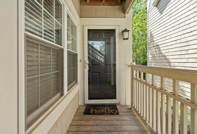 Building Photo - 5011 Sharon Rd