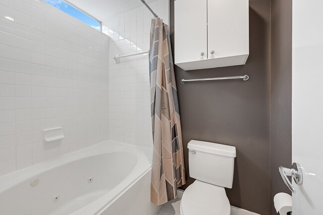 Building Photo - 1504 Cleveland St