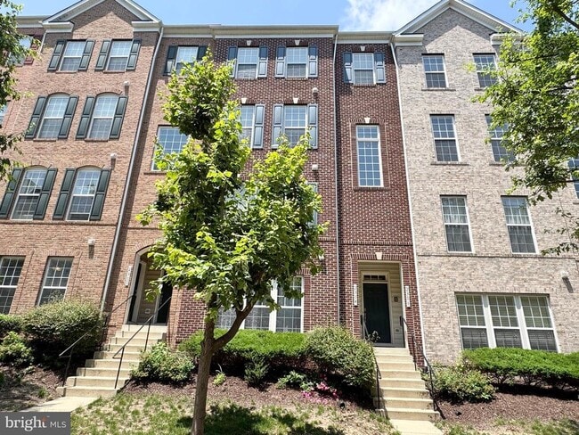 Building Photo - 2304 Margraf Cir