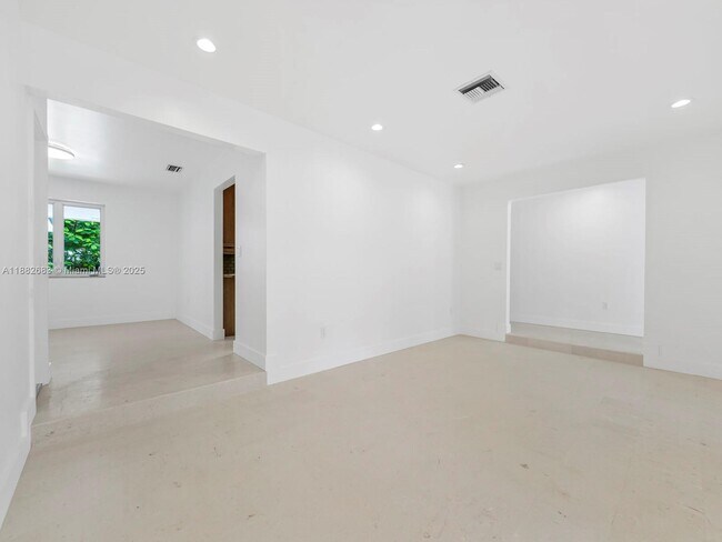 Building Photo - 17721 SW 84th Ct