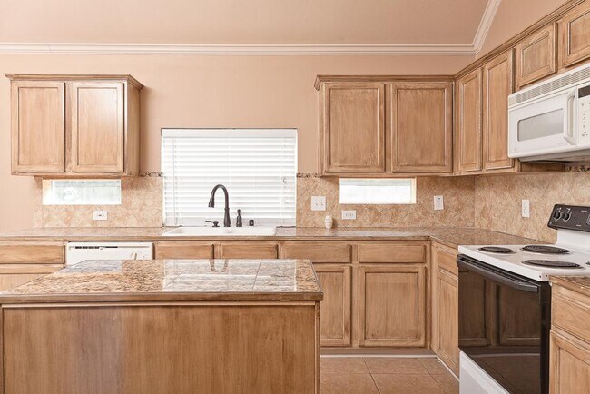 Building Photo - 17806 Scrub Oak Dr