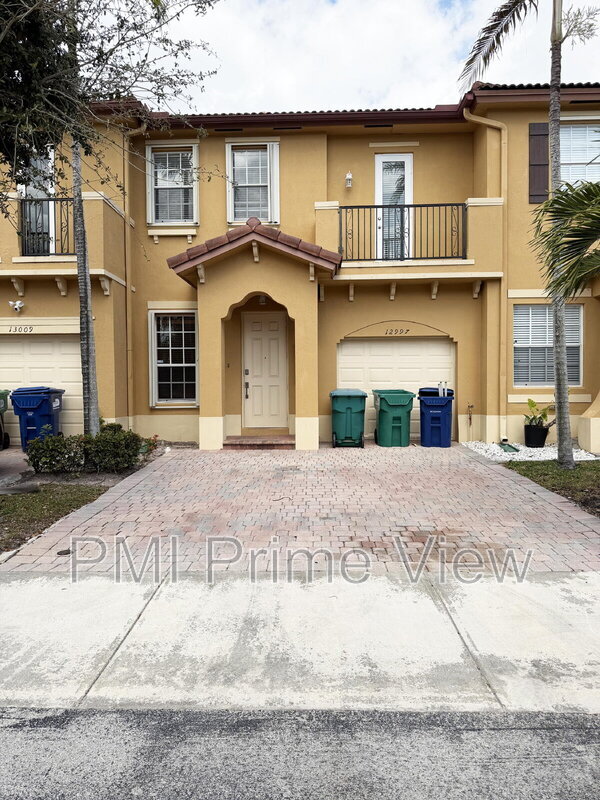 Building Photo - 12997 SW 135th St