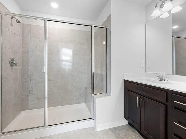 Building Photo - Lease OR Lease to Own