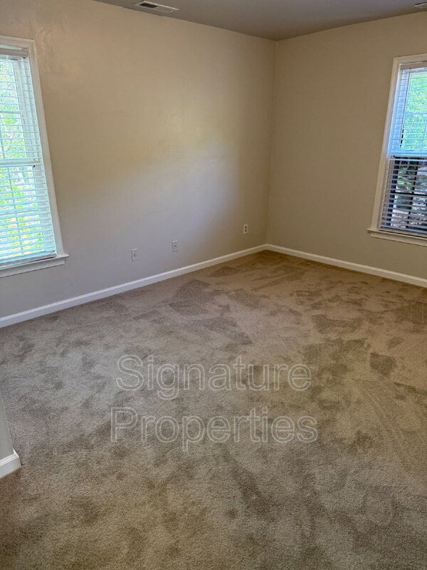 Building Photo - 508 Mulligan Dr