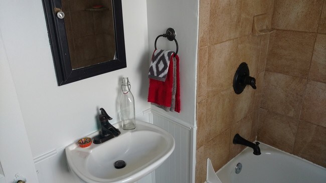 Building Photo - 2317 S Downing St