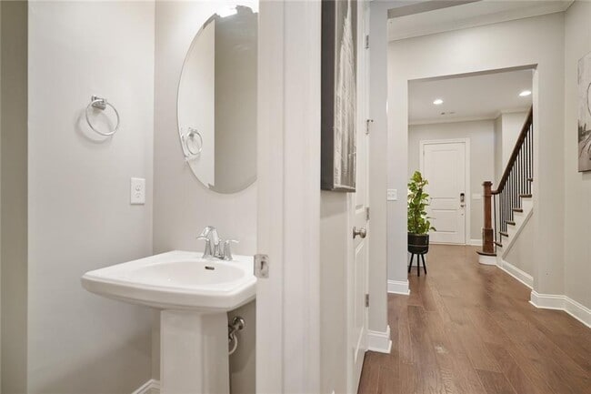 Building Photo - 901 Proctor Ranch Dr