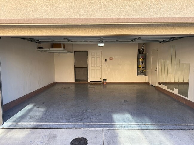 Building Photo - MODERN NEWER 3 BEDROOM 2 STORY FAIRFIELD *...