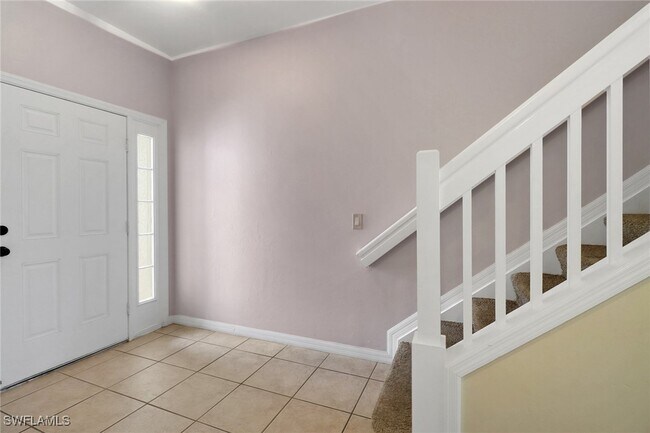 Building Photo - 936 Hampton Cir