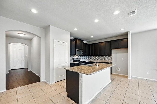 Building Photo - 1724 Long Meadow Rd