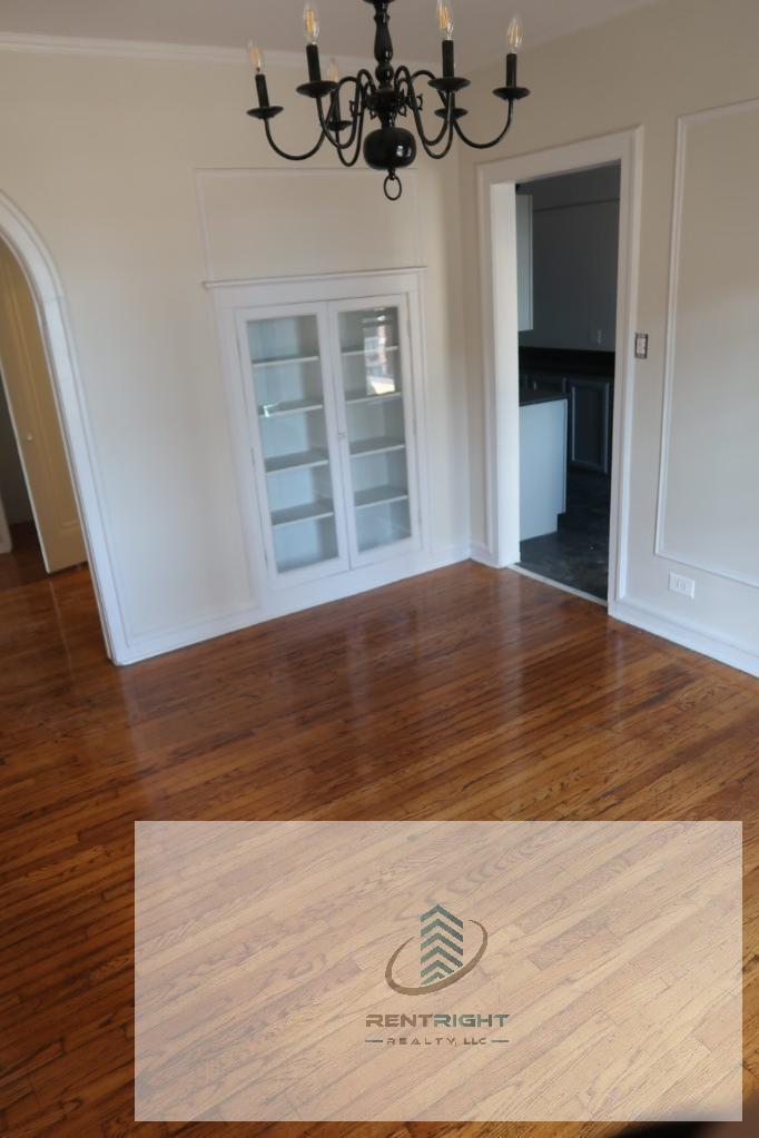 Building Photo - 426 W Briar Pl