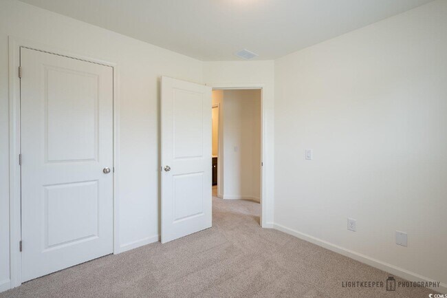 Building Photo - 209 Banbury Ln