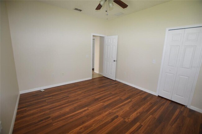 Building Photo - 510 Bromley Ct