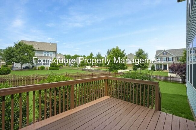 Building Photo - Inviting 3-Bed Single-Family Home with Bonus Room, Fenced Backyard & 2-Car Garage – Holly Springs
