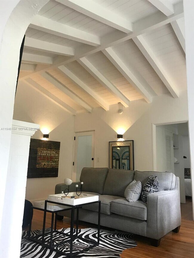 Building Photo - 1524 Euclid Ave