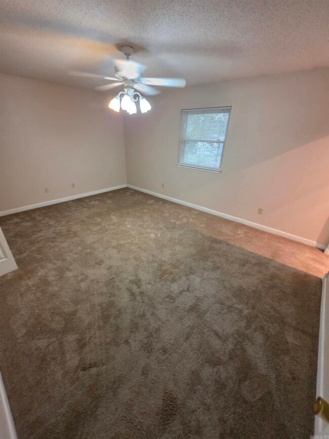 Building Photo - 8303 Pennwood Dr
