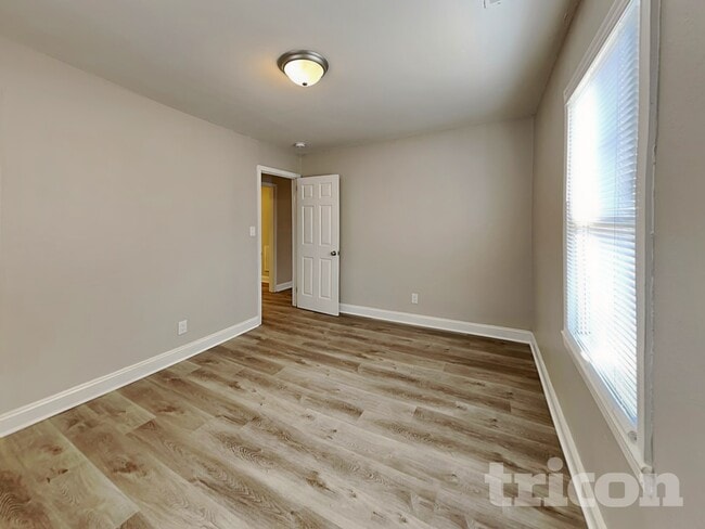 Building Photo - 2801 Attaberry Dr