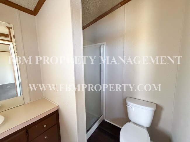 Building Photo - 1054 Cosby Rd