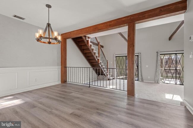 Building Photo - 926 Rhue Haus Ln