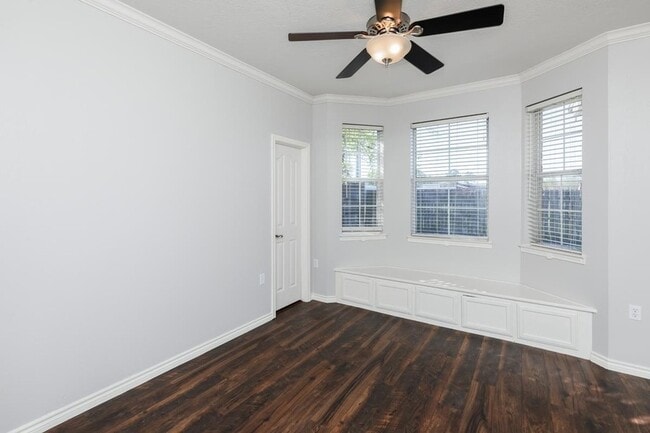 Building Photo - 6235 Gracemount Ln