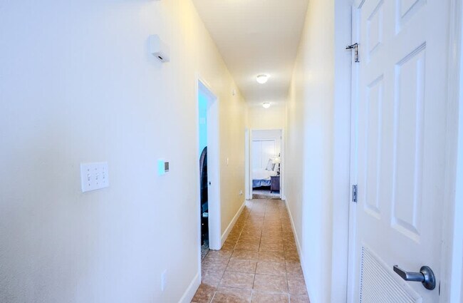 Building Photo - 16819 Front Beach Rd