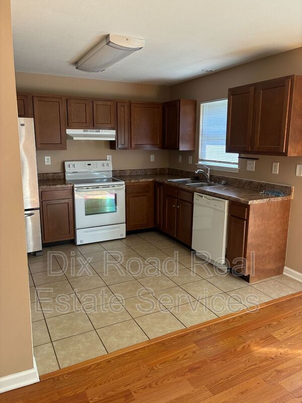 Building Photo - 2747 Tantivy Terrace
