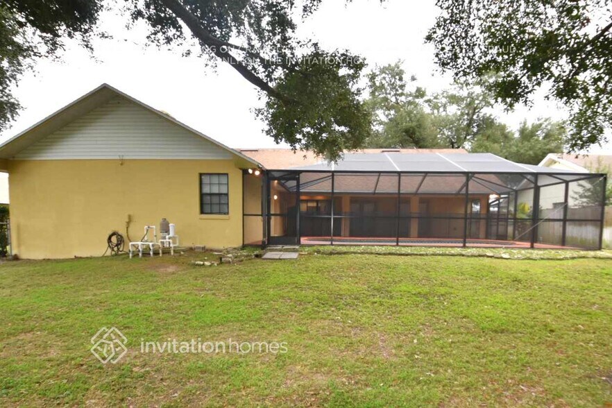 Building Photo - 7202 Hileman Dr E