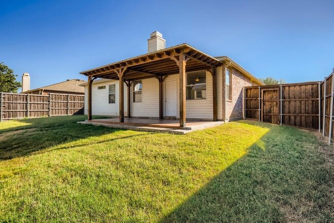 Building Photo - 8008 Serenity Way