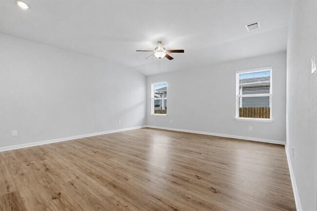 Building Photo - 126 Fairmeadow Downs Dr
