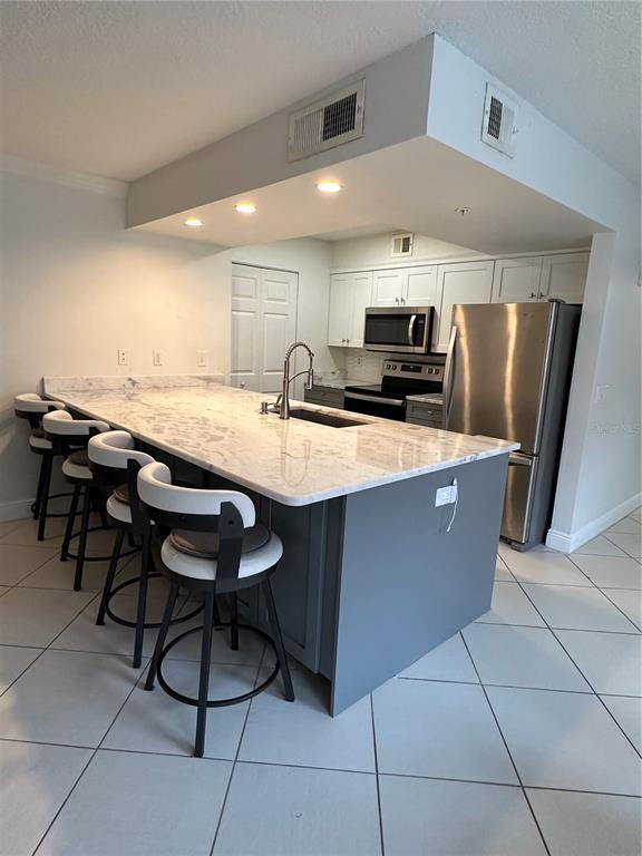 Building Photo - 2400 Feather Sound Dr