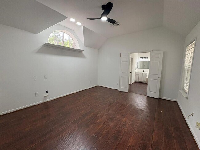 Building Photo - 93 N Acacia Park Cir