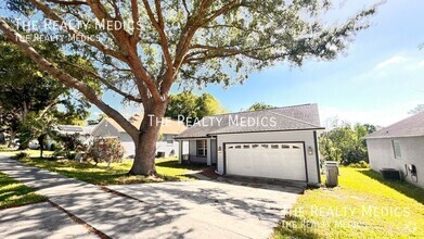 Building Photo - 949 Dekleva Dr