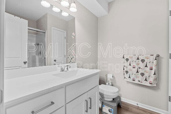 Building Photo - 21116 E 8th St S