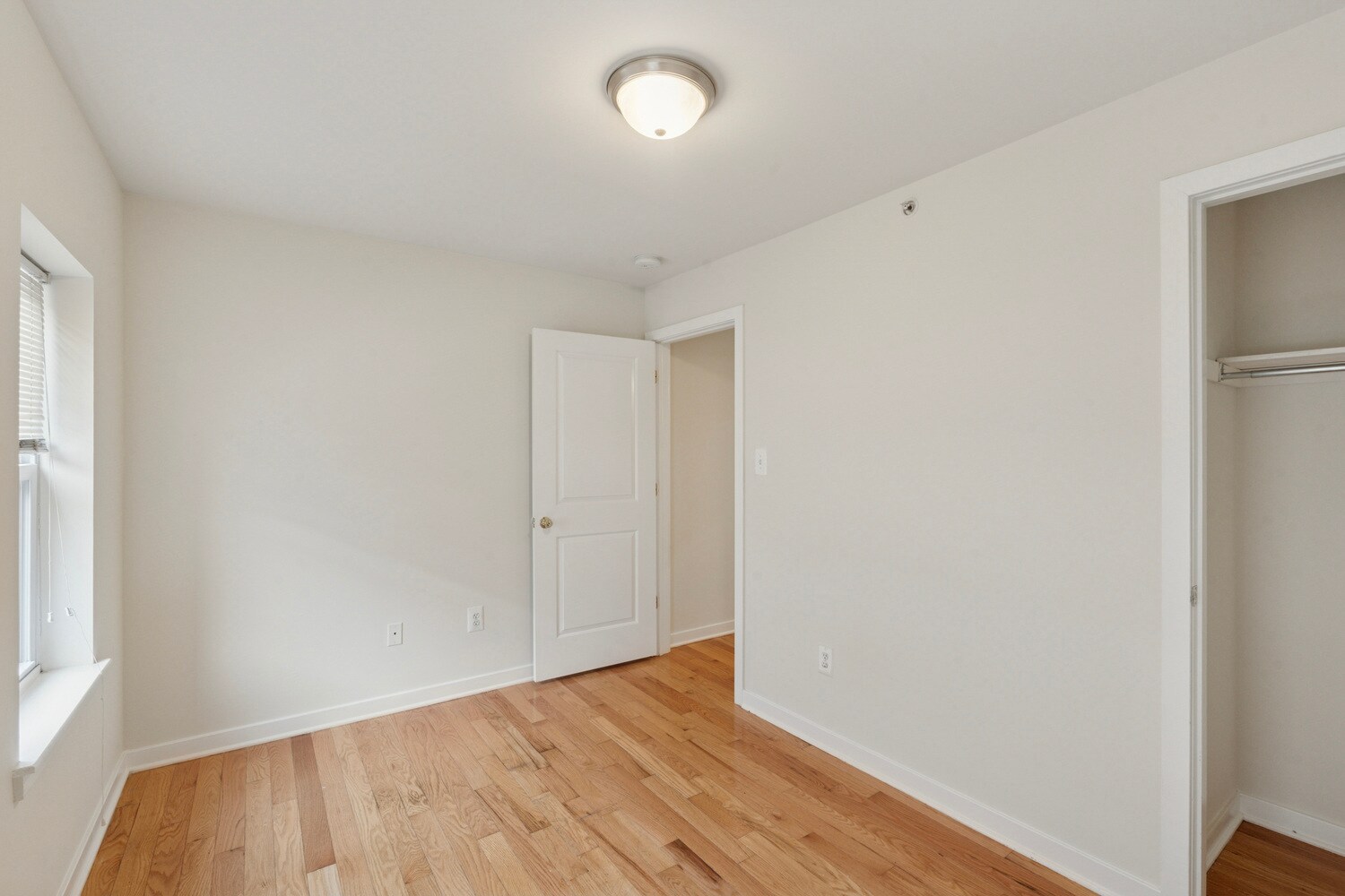 Building Photo - 1740 N Sydenham St