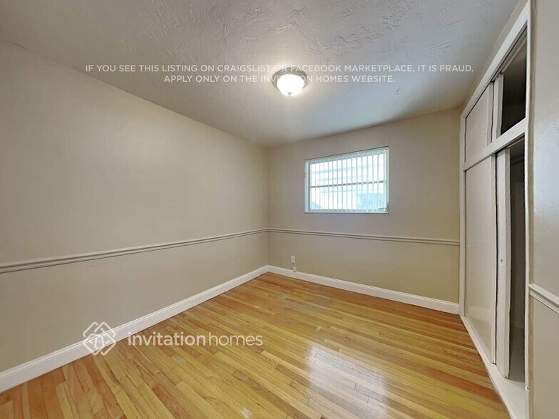Building Photo - 7925 SW 22nd St