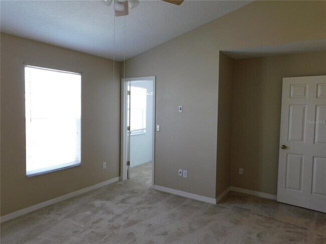 Building Photo - 12450 Country White Cir