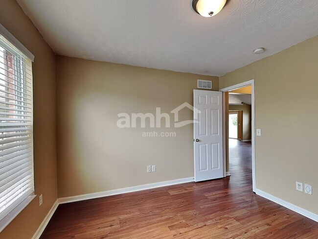 Building Photo - 7966 Peaceful Way
