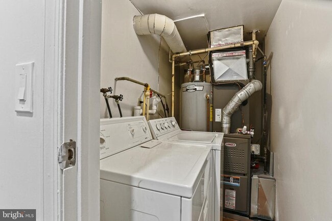 Building Photo - 12113 Pheasant Run Dr