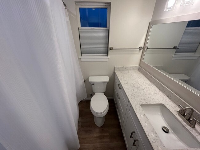 Building Photo - New build Beautiful 3bd, 2bath House in North Tacoma!