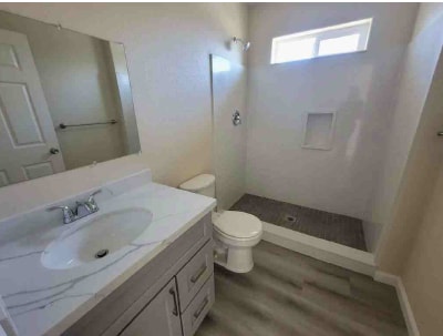 Building Photo - 106 W 12th St