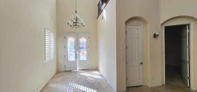 Building Photo - Spacious 5-Bedroom Home in Gated Las Vegas Community