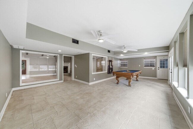 Building Photo - 3411 Point Clear Dr