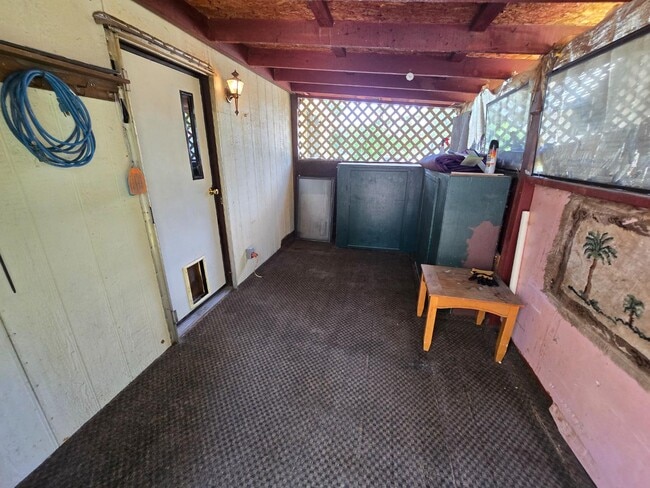 Building Photo - 825 E Ottley Ave