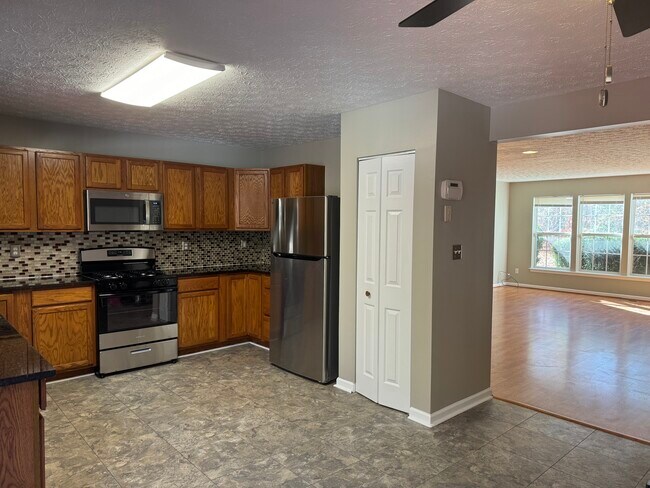 Building Photo - 103 Broadneck Crossing Rd