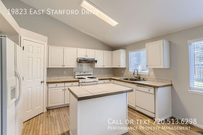 Building Photo - 19823 E Stanford Dr