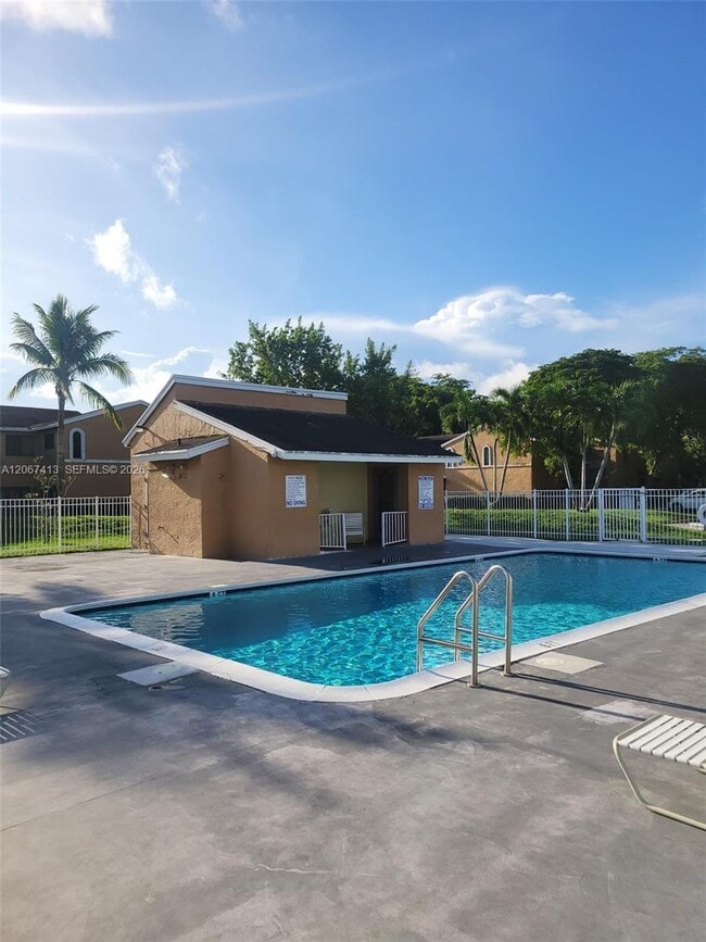 Building Photo - 8075 NW 71st Ct