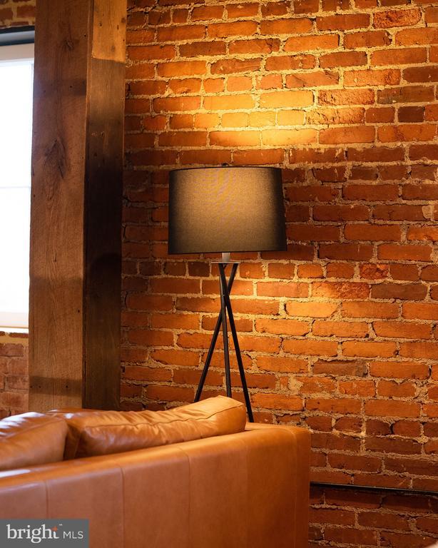 Building Photo - 437 W Grant St