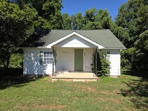 Building Photo - 2 Bed 1 Bath House - Rolling Hill Rd Mount Airy
