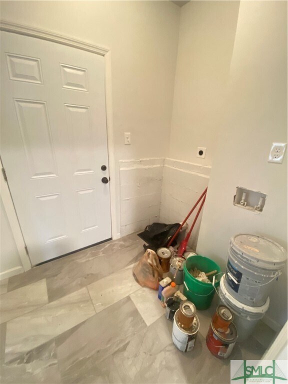 Building Photo - 32 Newell St