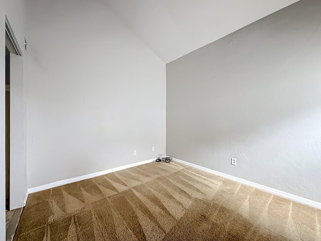 Building Photo - 2857 Wonderwood Ln