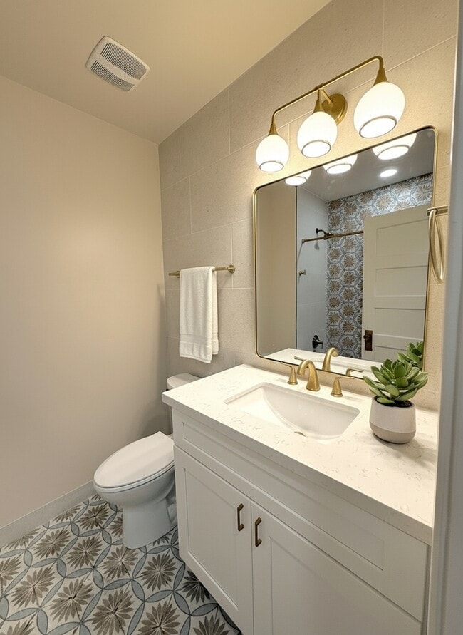 Building Photo - 412 W Roosevelt St